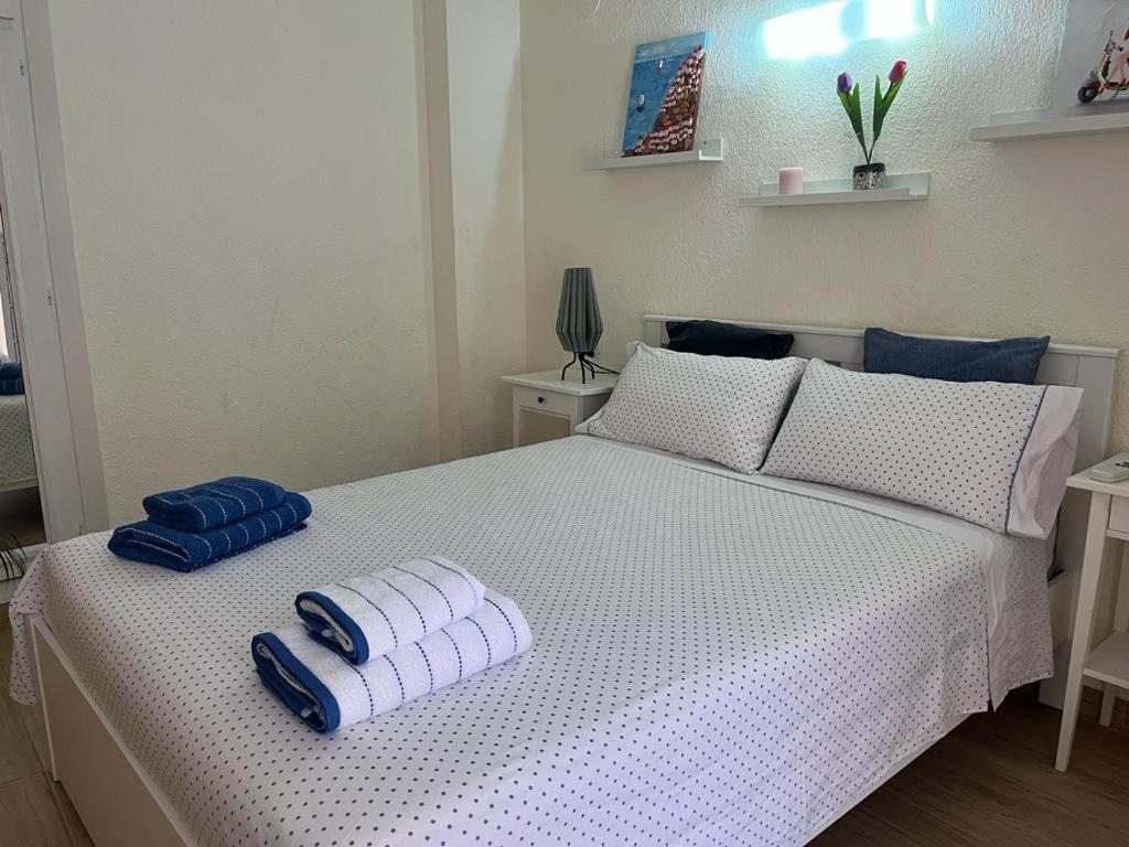 Apartamento 2 Dormitorios En Primera Linea De Playa San Cristobal อัลมูเญการ์ ภายนอก รูปภาพ